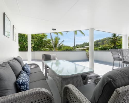 2BR-2BATH-Private-Rooftop-port-douglas-2-bedroom-holiday-accommodation(2)