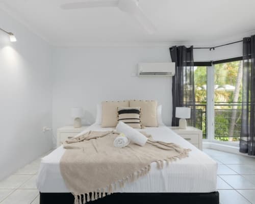 2BR-2BATH-Private-Rooftop-port-douglas-2-bedroom-holiday-accommodation(4)