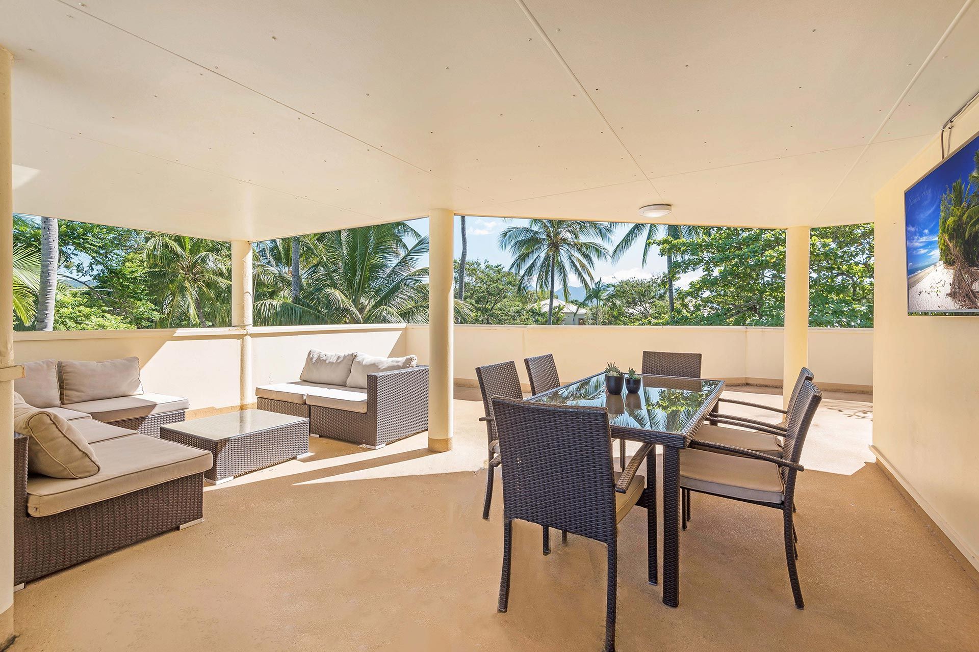 2 Bedroom 2 Bathroom Port Douglas Apartments Marina Terraces