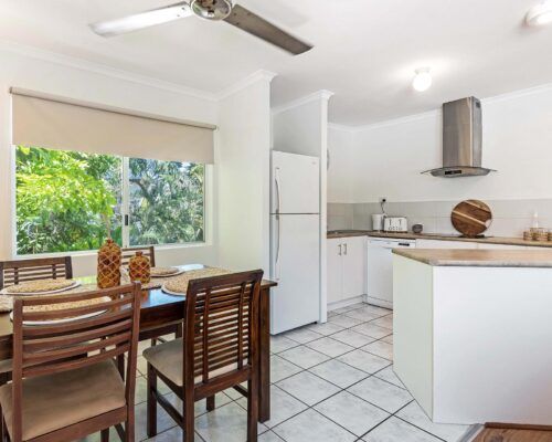 port-douglas-accommodation-2bed-9